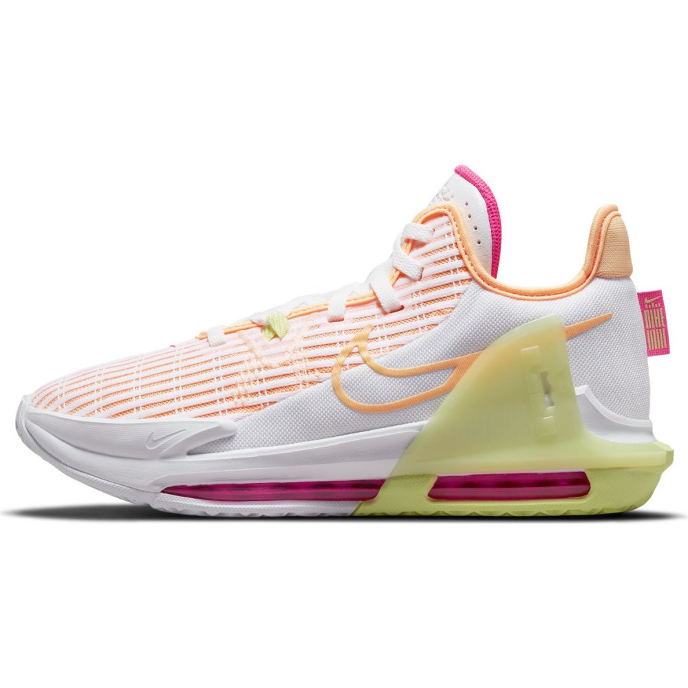 Lebron store witness 15